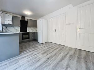 Kitchen Diner- click for photo gallery